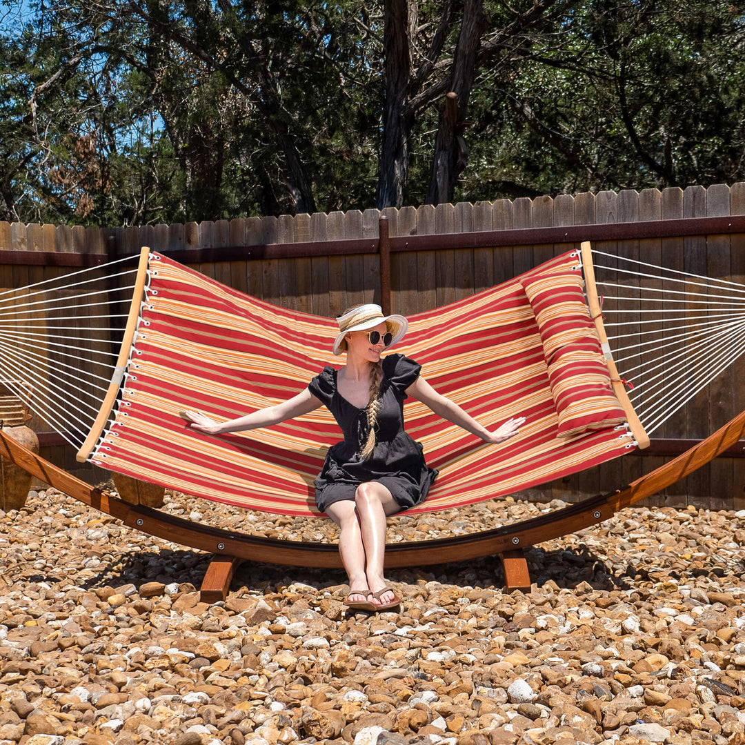 hammock-with-wood-stand#color_red-stripes