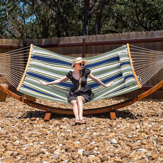 hammock-with-wood-stand#color_dark-green-stripes