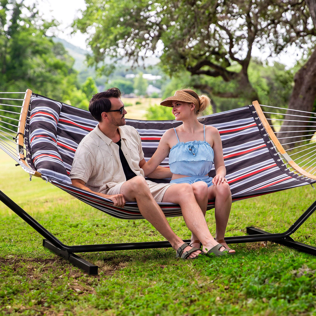 SUNCREAT-Double-Quilted-Hammock-with-Stand#color-f_dark-blue-red