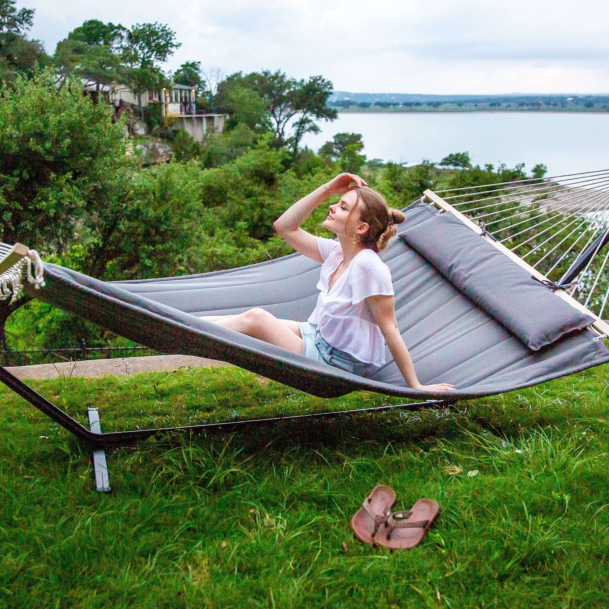 SUNCREAT-Hammock-with-Spreader-Bar-Gray#color_gray