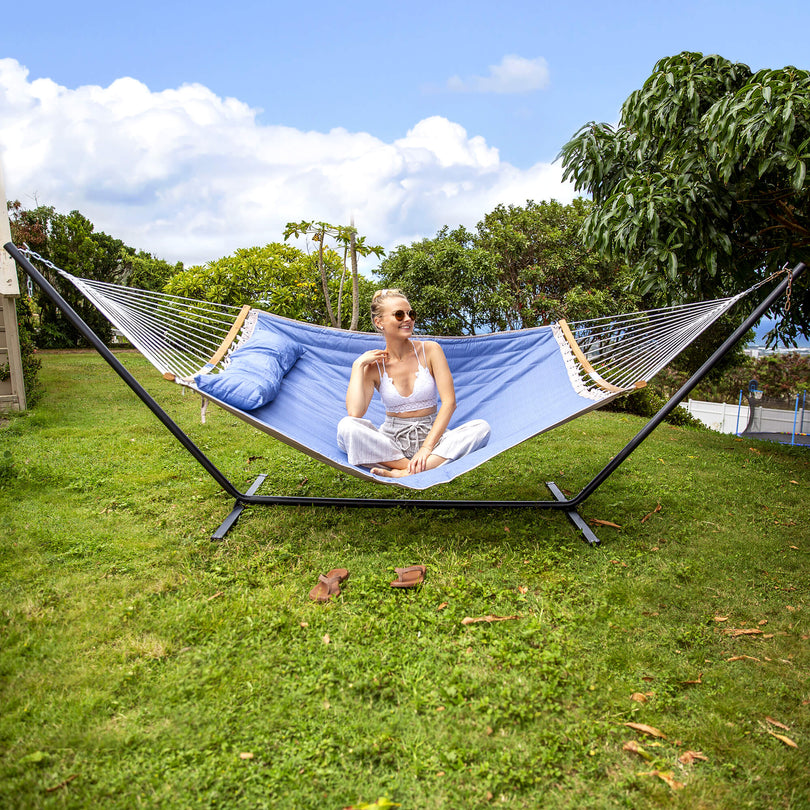 SUNCREAT-Double-Quilted-Hammock-with-Stand-Blue#color_blue